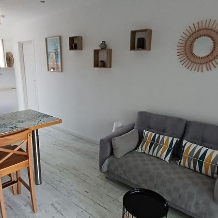 Appartement 2 Pieces, 1 Chambre, Terrasse Gujan-Mestras Buitenkant foto