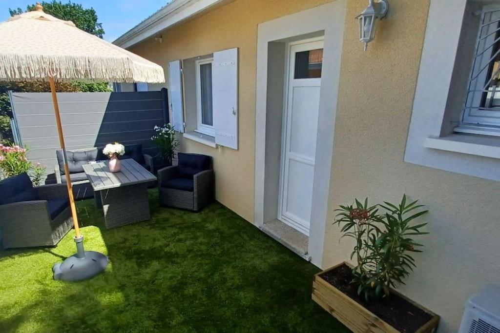 Appartement 2 Pieces, 1 Chambre, Terrasse Gujan-Mestras Buitenkant foto